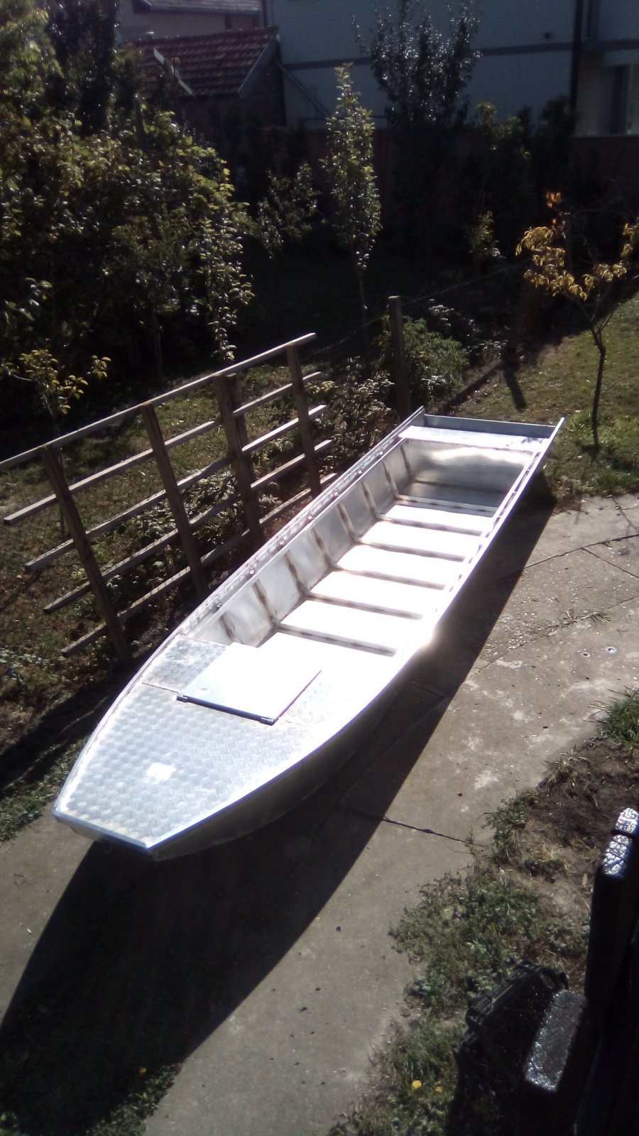 Aluminijumski camci