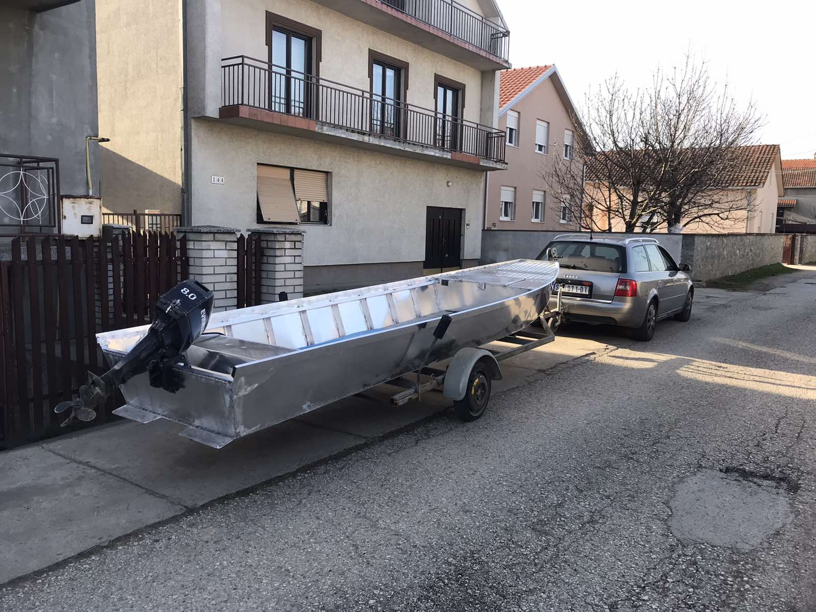 Aluminijumski camci